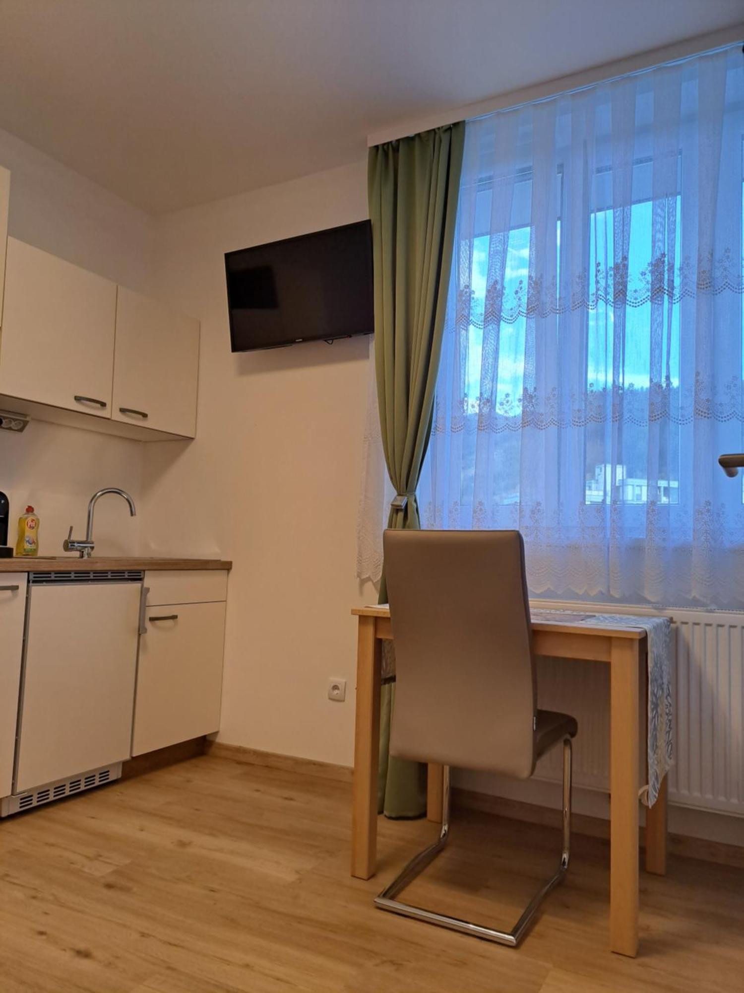 Private Zimmer Hoap Leoben  Exterior foto